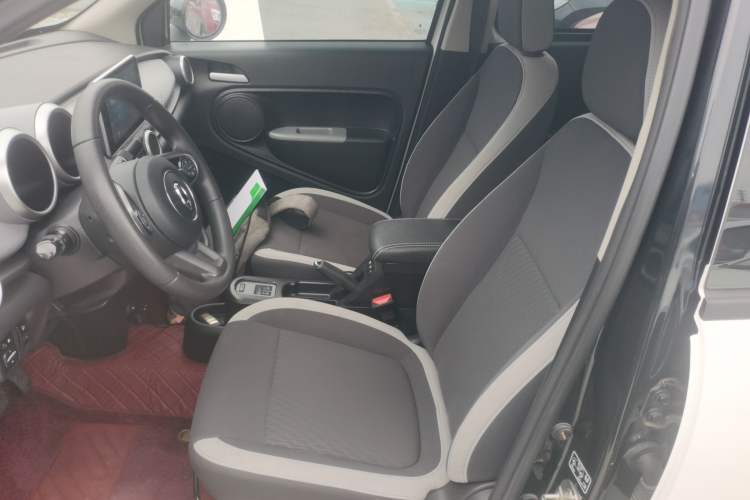 Used ORA Black Cat 2021 301 km Basic Version Left Front Seat