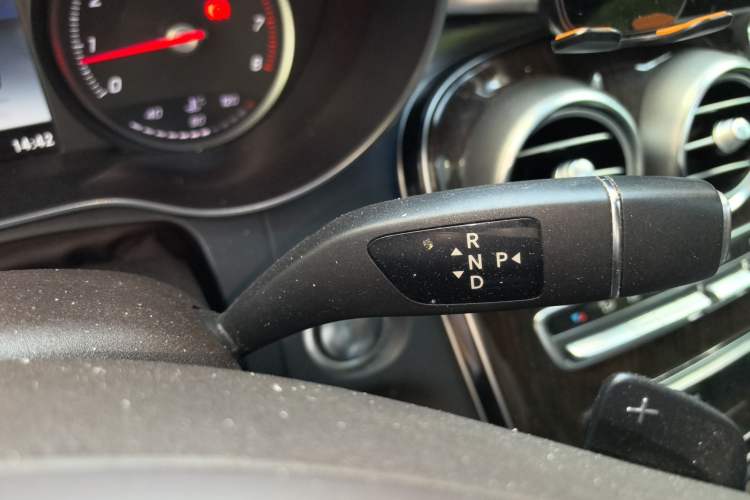 Used Mercedes-Benz GLC 2017 GLC 260 4MATIC Luxury Model
