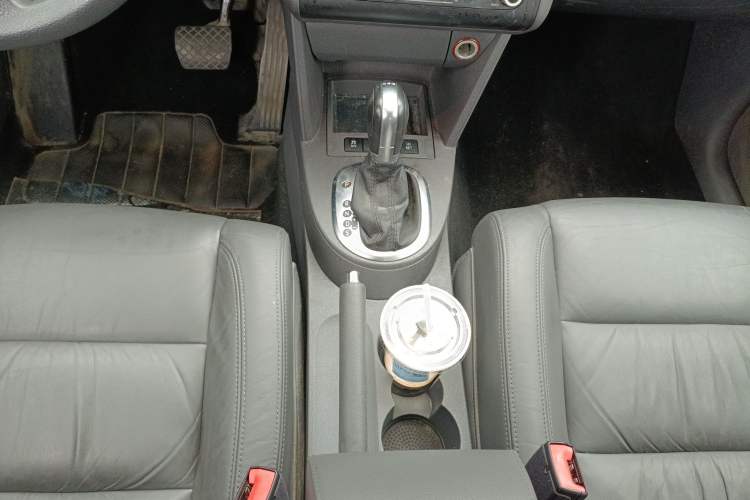 Used Volkswagen Touran 2015 1.4T DSG Comfort Edition 5 Seats