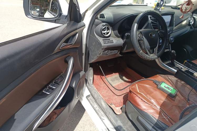 Used BYD Song 2016 GaiShi Edition 1.5TID Automatic Elite Model