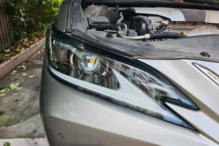 Used Lexus ES 2018 200 Excellence Edition China V Standard Right Front Headlight