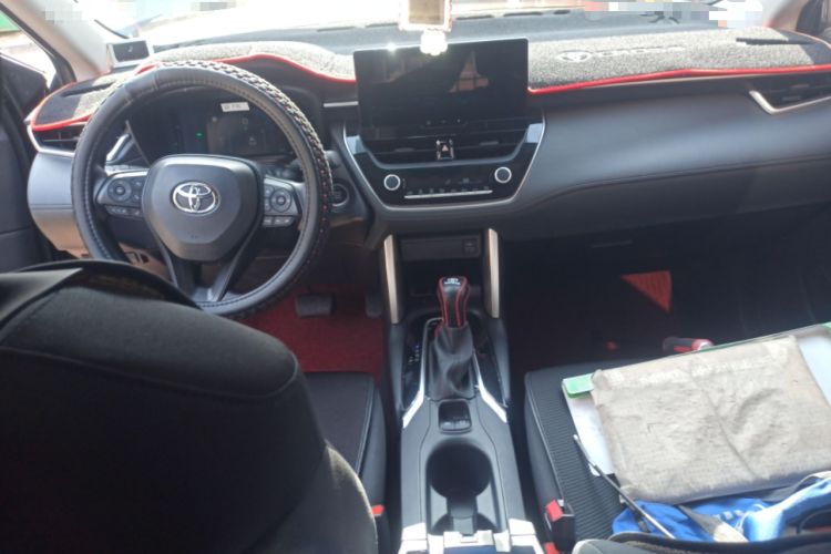 Used Toyota Corolla Cross 2023 2.0L Elite Edition Center Console