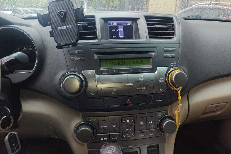 Used Toyota Highlander 2009 3.5L 4x4 7-Seater Luxury Edition Audio And AC Panel