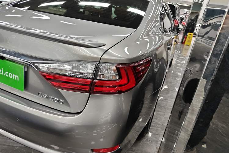 Used Lexus ES 2015 200 Elite Edition Exterior 3