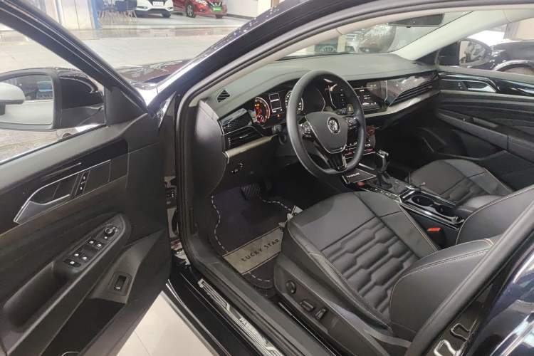 Used Volkswagen Passat 2020 330TSI Elite Edition China VI