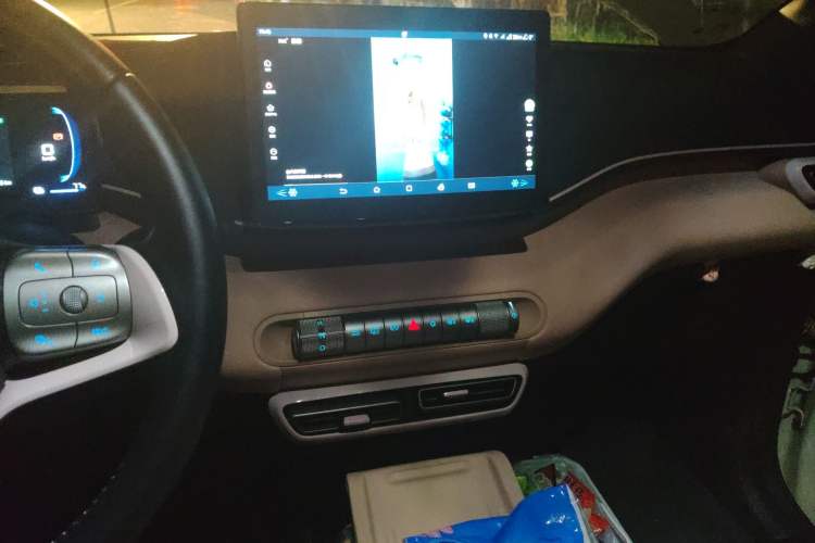 Used BYD Seagull 2024 Honor Edition 405km Flying Version Audio And AC Panel