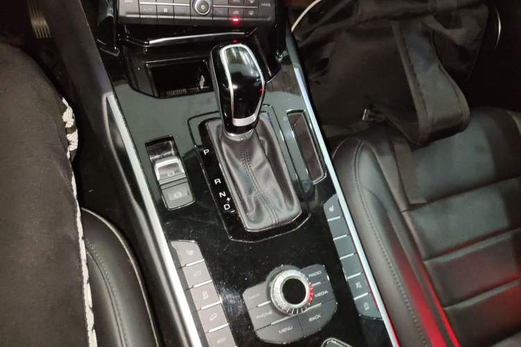 Used Wey VV7 2017 2.0T Ultra-Luxury Version