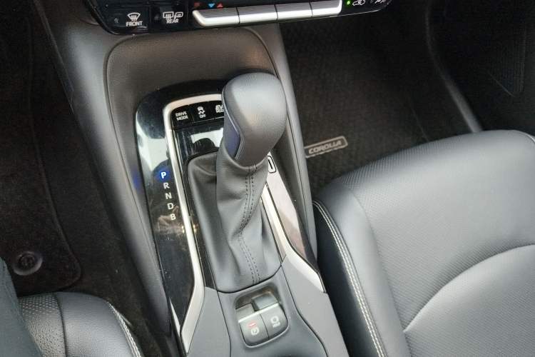 Used Toyota Corolla 2019 Dual-Engine 1.8L E-CVT Flagship Edition Gear Lever