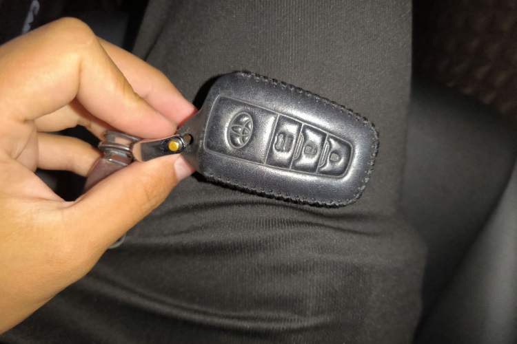 Used Toyota Camry 2021 2.0G Luxury Edition Vehicle Key