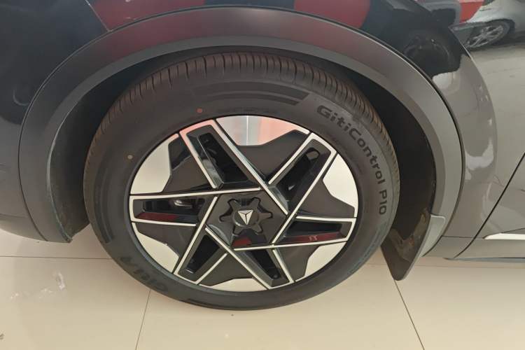 Used Deepal S09 2025 Four-Wheel-Drive Ultra
