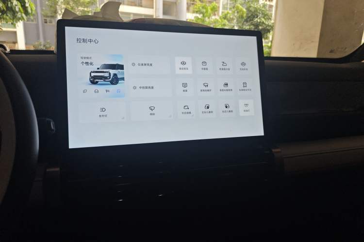 Used iCAR 03T 2024 520km Two-Wheel Drive Long-Range Version Audio And AC Panel