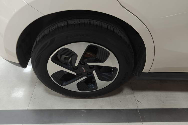 Used JAC Yiwei 3 2023 505km Pro
