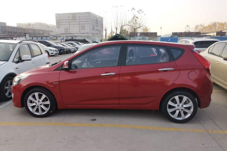 Used Hyundai Verna Ray 2014 1.6L Automatic TOP
