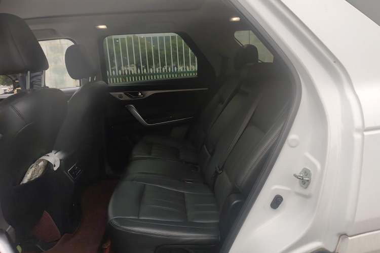 Used CHANGAN CS95 2019 2.0T Four-Wheel Drive Prestige Version