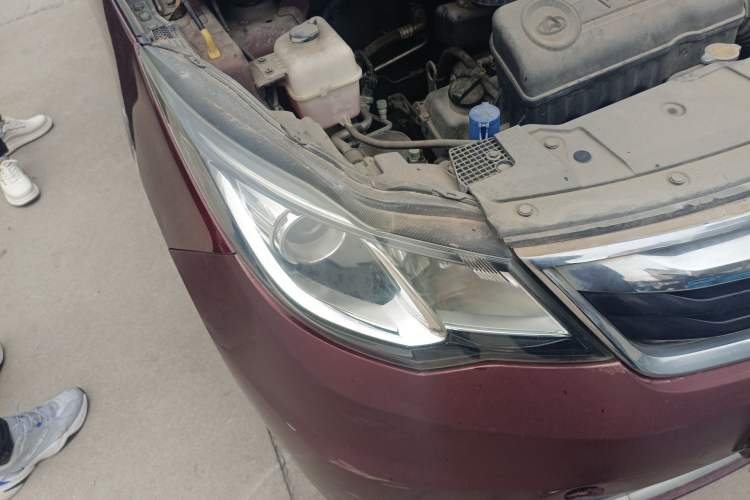 Used CHANGAN KAICHENG Oushang A600 2016 1.5L Manual Elite 7-Seater Right Front Headlight