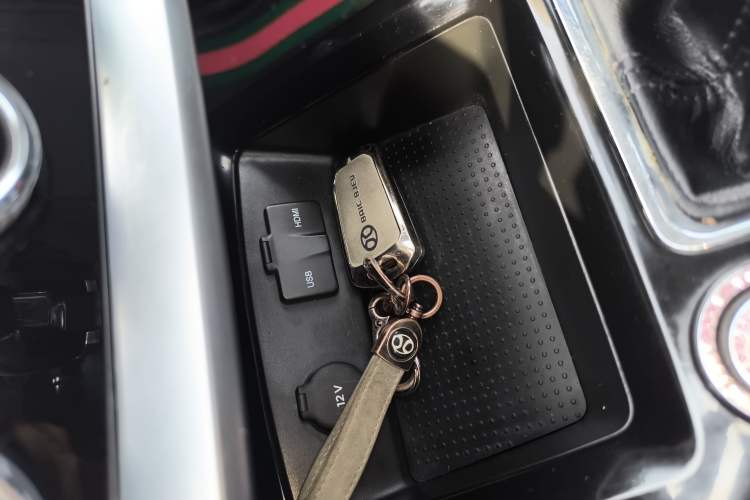 Used BAIC Off-Road BJ20 2016 1.5T Manual Luxury Model Interior 1