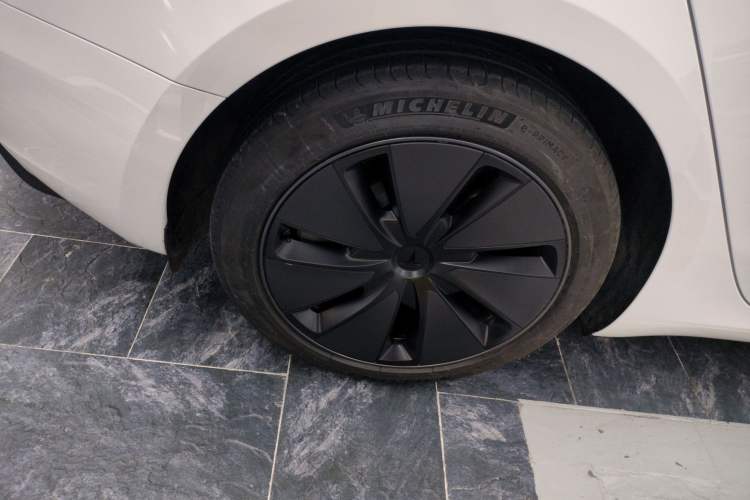 Used Tesla Model 3 2023 Rear-Wheel-Drive Version