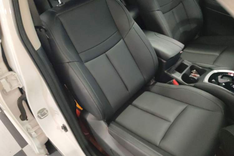 Used Nissan X-Trail 2022 2.0L Two-Wheel Drive Smart Connect Premium Edition