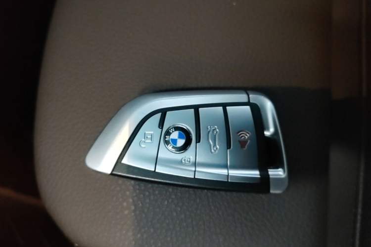 Used BMW X1 2021 sDrive20Li Premium Edition Vehicle Key