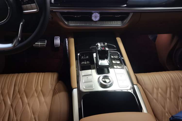 Used Tank 500 New Energy 2023 Hi4-T
