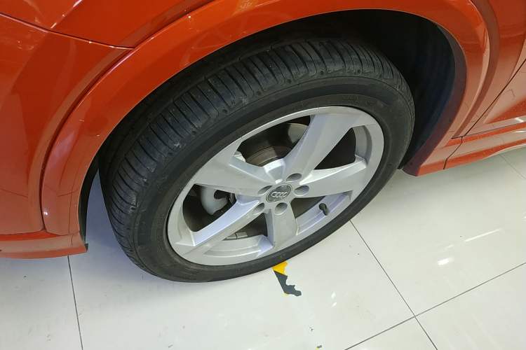 Used Audi Q2L 2018 35 TFSI Fashion Elegant Version China V Left Front Wheel Hub