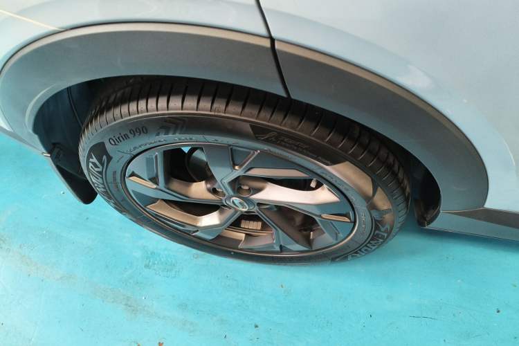 Used GAC Trumpchi GS3 2023 Shadow Speed 270T Dynamic Intelligence Edition Right Rear Wheel Hub