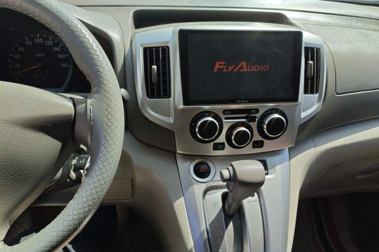 Used Nissan NV200 2018 1.6L CVT Luxury Model Audio And AC Panel