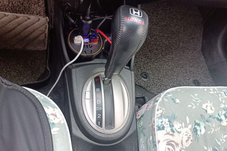 Used Honda Fit 2011 1.3L automatic comfort version