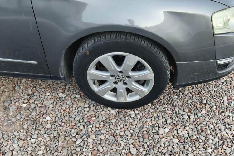 Used Volkswagen Magotan 2009 1.8 TSI DSG Comfort Edition Right Front Wheel Hub