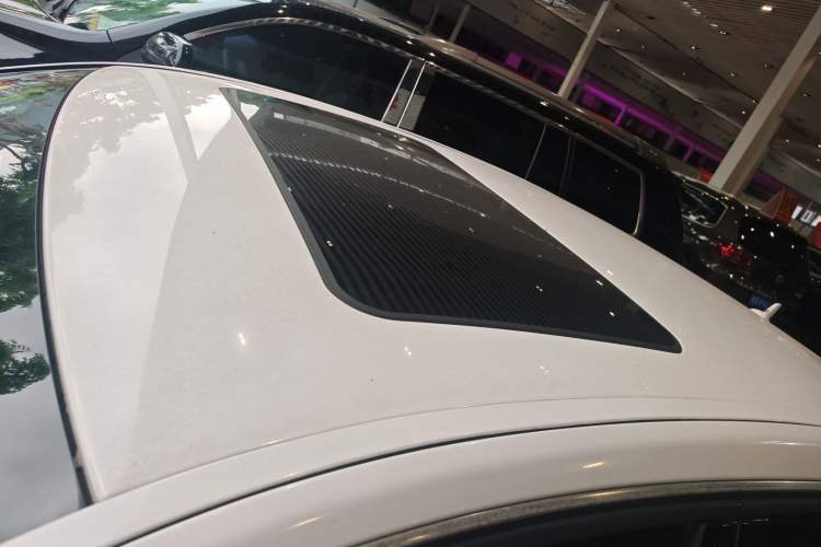 Used Mercedes-Benz E-Class 2015 E 260 L Sport Edition
