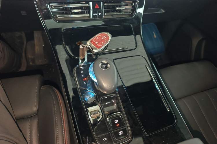 Used GAC Trumpchi M8 2024 Zongshi Series 400T Ultimate Edition Gear Lever