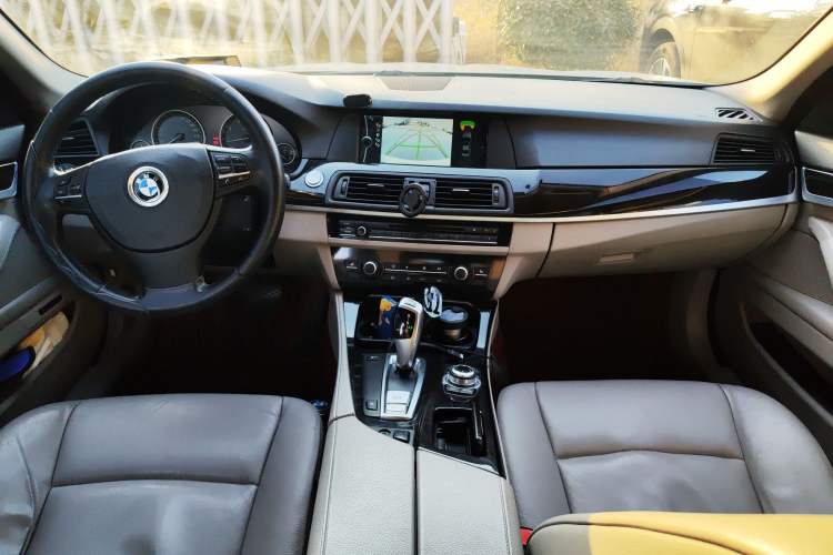 Used BMW 5 Series 2012 523Li Luxury Model
