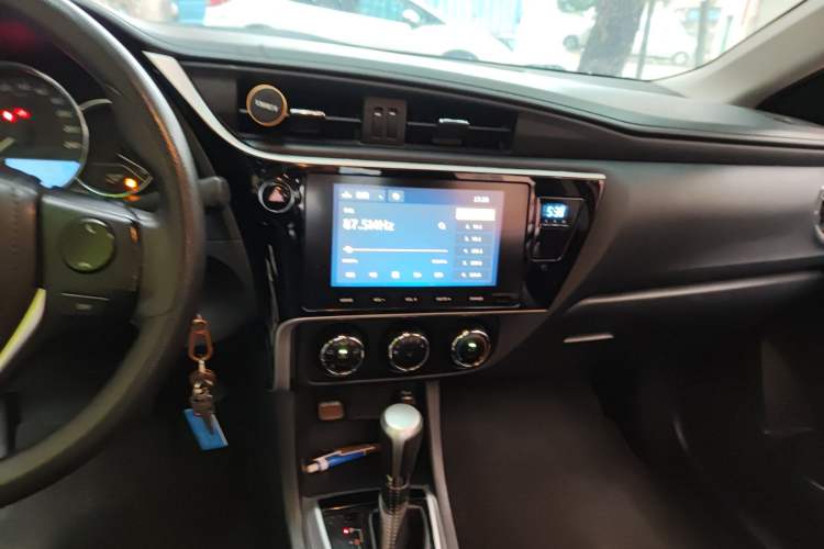 Used Toyota Levin 2017 Revised 185T CVT Elite Edition China V Standard Audio And AC Panel