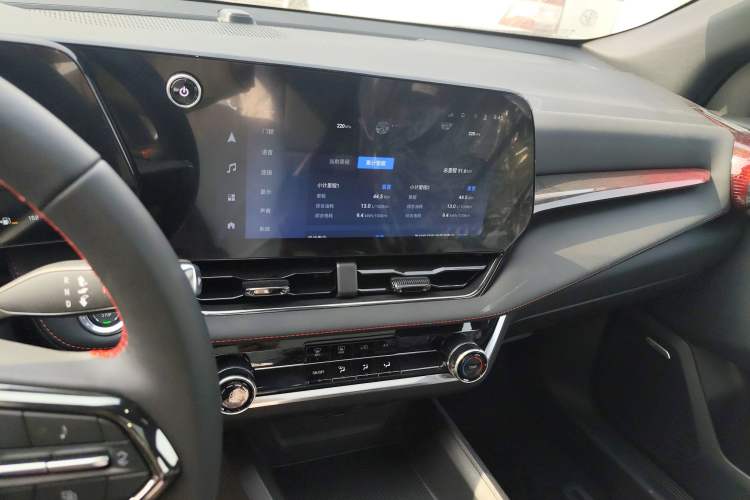 Used Chevrolet Equinox Plus 2024 102km RS Flagship Edition Audio And AC Panel