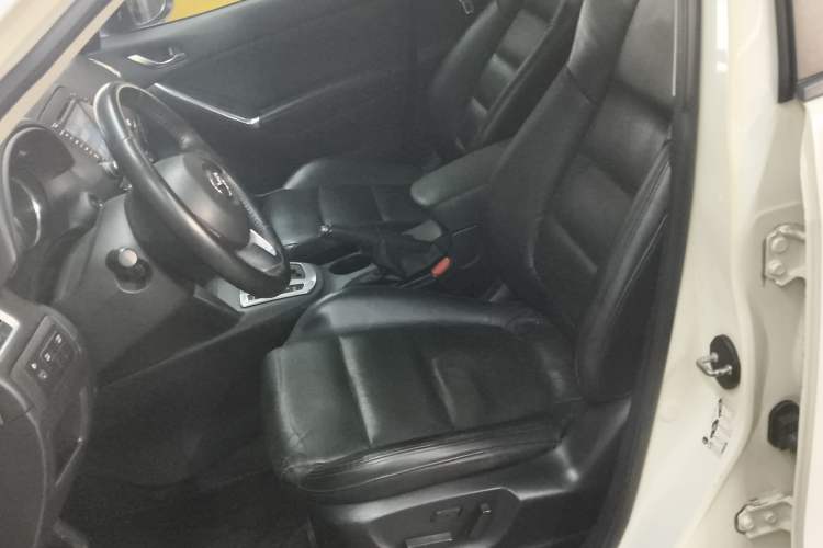 Used Mazda CX-5 2013 2.5L Automatic 4x4 Luxury Version Left Front Seat