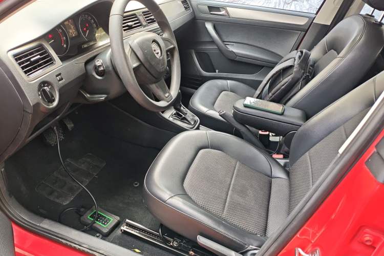 Used Skoda Rapid Spaceback 2014 1.6L Automatic Enjoyment Edition Left Front Seat