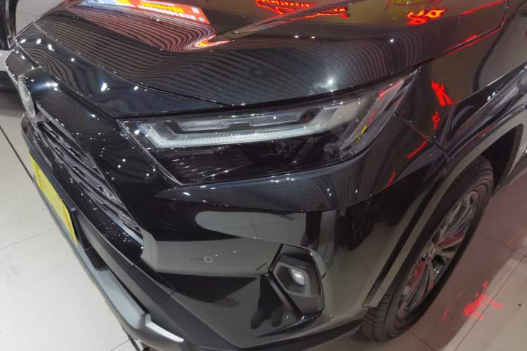 Used Toyota RAV4 2024 2.0L CVT Two-Wheel Drive Fashion Plus Edition
