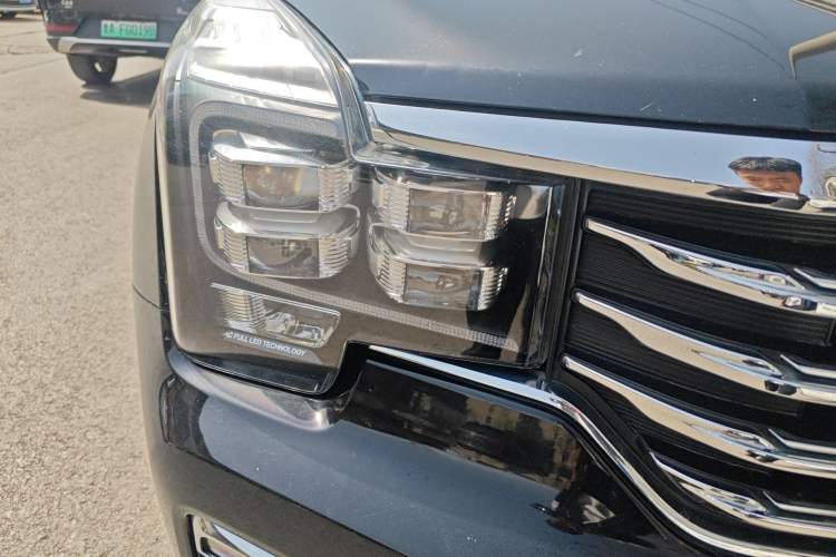 Used GAC Trumpchi GS8 2017 320T Two-Wheel Drive Luxury Smart Connectivity Version (7 Seats)