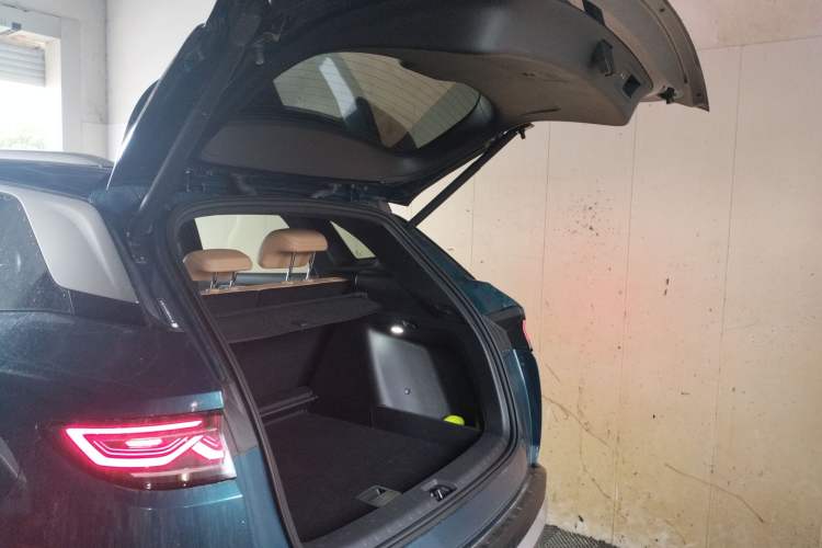 Used BYD Song L DM-i 2024 112 km Beyond Edition