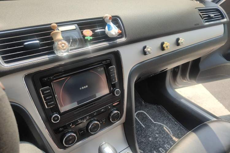 Used Volkswagen Passat 2015 1.8TSI DSG Prestige Edition
