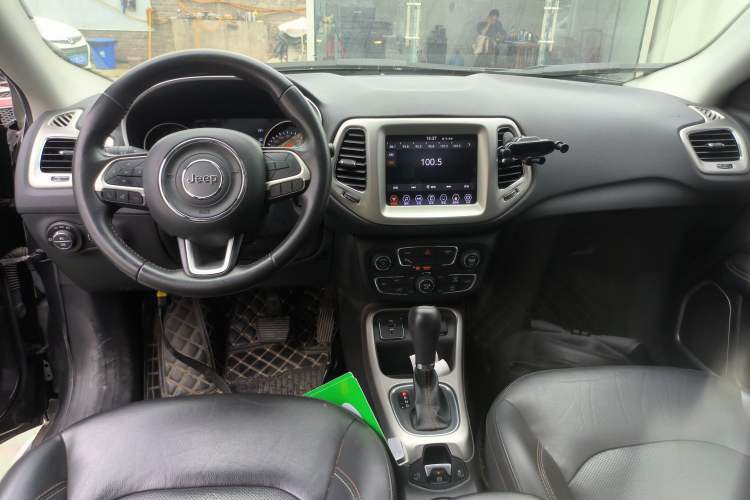 Used Jeep Compass 2019 200T Automatic Family Edition - Connected Large Screen Version