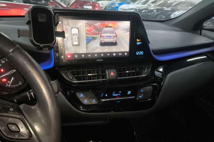 Used Toyota IZOA 2020 2.0L Yichi Version