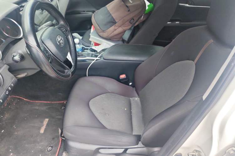 Used Toyota Camry 2019 2.0S FENGSHANG Version China VI Standard