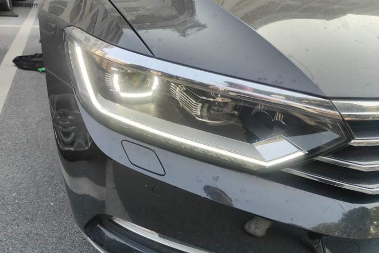 Used Volkswagen Magotan 2019 330TSI DSG Luxury Version China VI Standard