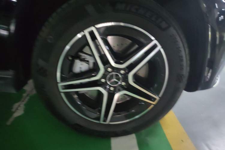 Used Mercedes-Benz GLE AMG 2020 AMG GLE 53 4MATIC+ Right Front Wheel Hub