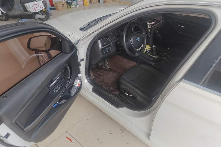 Used BMW 3 Series 2017 320Li Fashion Model
