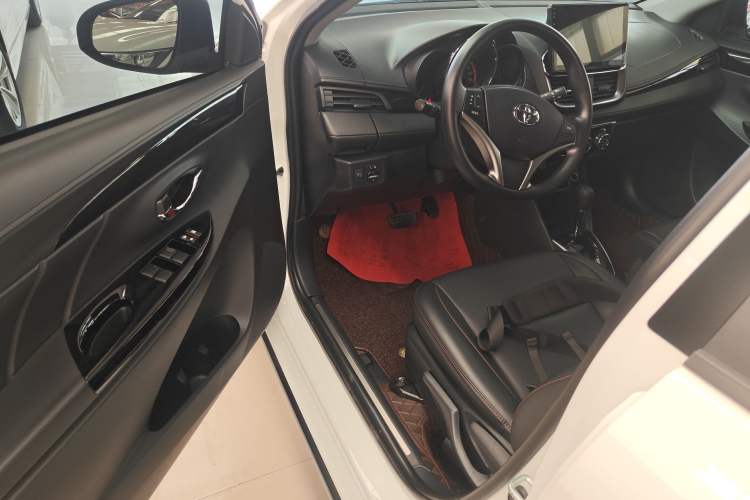 Used Toyota YARiS L Zhi Xuan 2022 X-Trail 1.5L CVT Luxury PLUS Edition Driver Seat