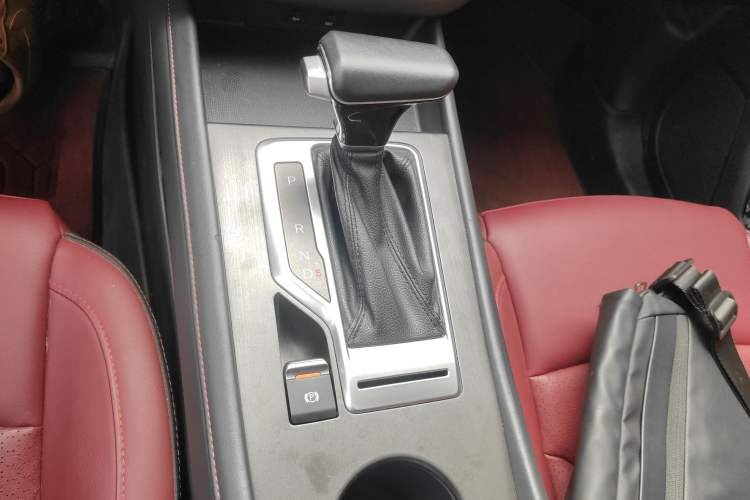 Used CHANGAN CS35PLUS 2019 1.4T DCT Chuanlian Blue Whale Edition