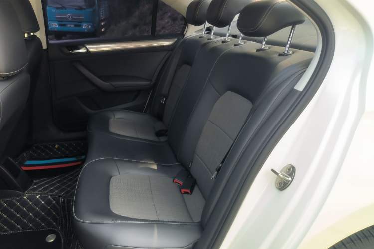 Used Volkswagen Santana 2018 1.5L Manual Comfort Edition Left Rear Seat