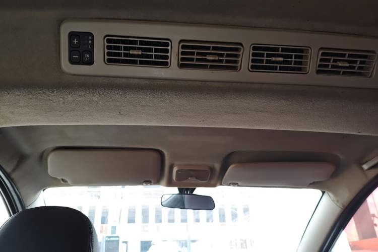 Used Dongfeng Fengon 330 2014 1.5L Manual Standard Edition DK15-02